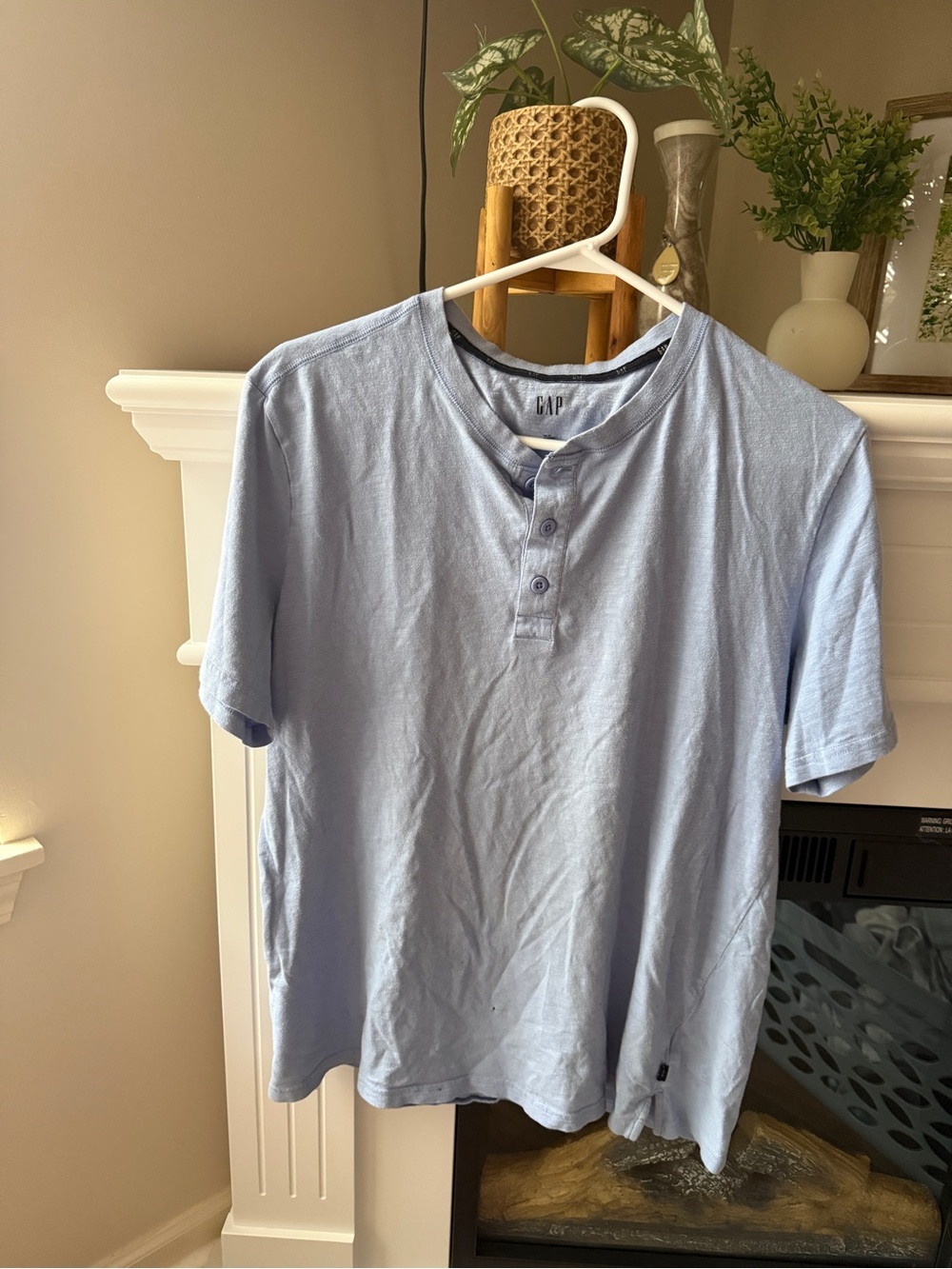 GAP Men's Pale Blue Short-Sleeve Henley